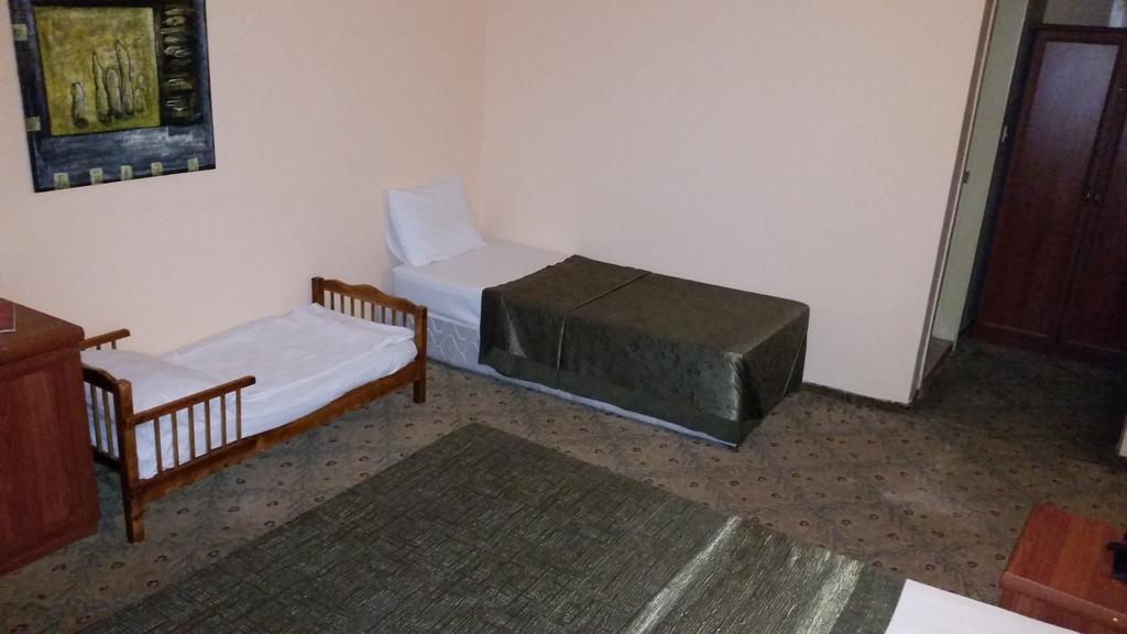 קיירניה Life Hotel מראה חיצוני תמונה