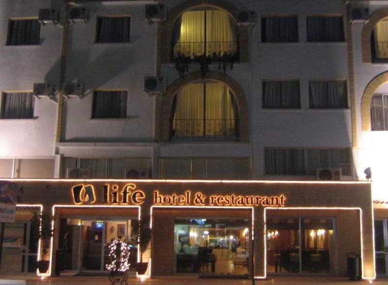 קיירניה Life Hotel מראה חיצוני תמונה