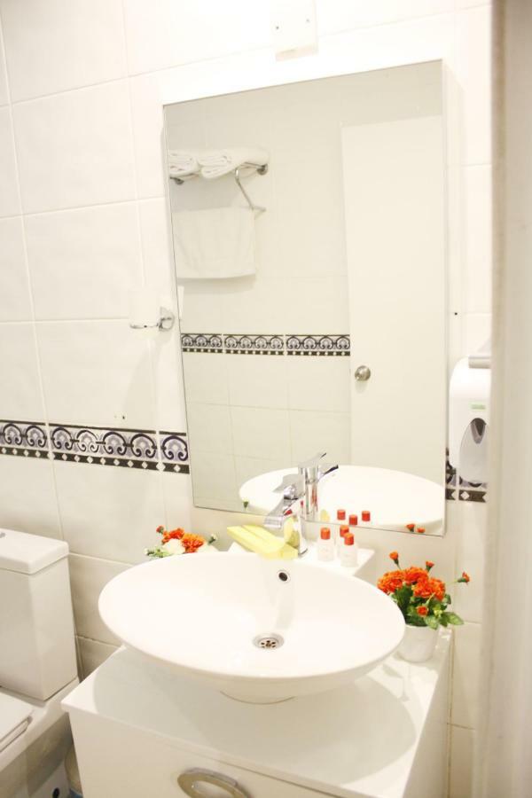 קיירניה Life Hotel מראה חיצוני תמונה