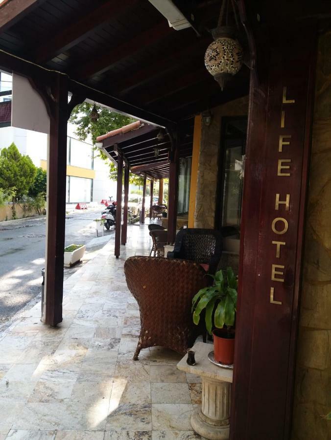 קיירניה Life Hotel מראה חיצוני תמונה