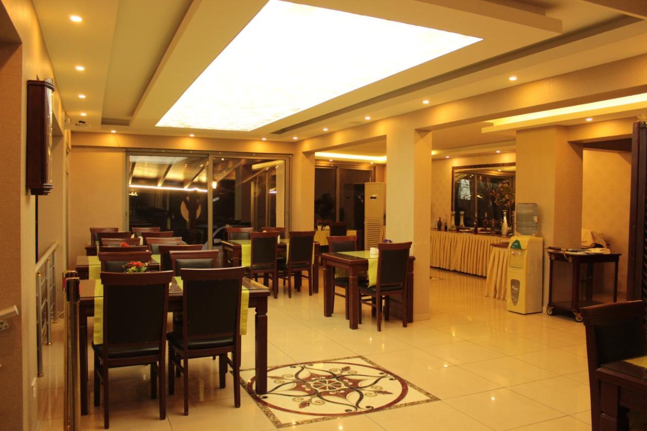 קיירניה Life Hotel מראה חיצוני תמונה